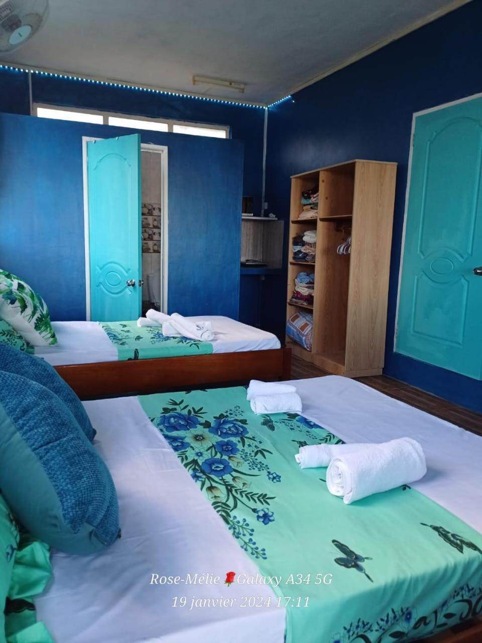 Вілла Chez Tonio Magic Ocean View Port South East Екстер'єр фото