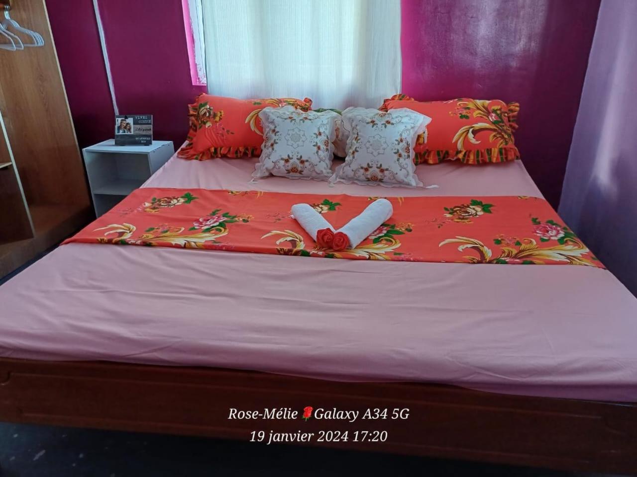 Вілла Chez Tonio Magic Ocean View Port South East Екстер'єр фото